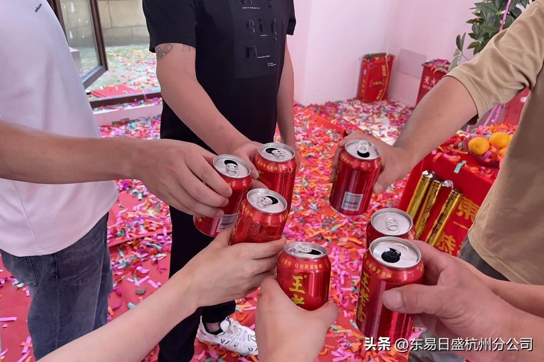 仲夏六月，美好将至|杭州东易日盛恭祝所有业主开工大吉！