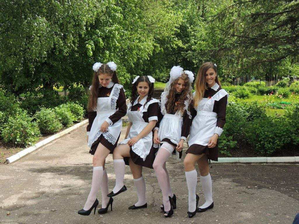 中国校服日本校服俄罗斯校服pk,各国奇葩学生校服