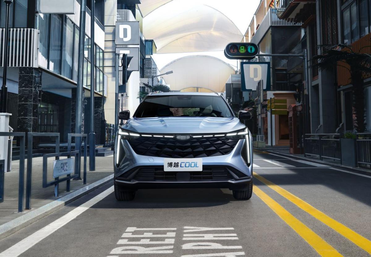 逍客和博越pro哪个省油,试驾吉利博越对比逍客