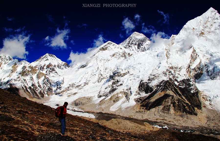 想去登珠峰感受什么,攒钱去旅行到底值不值