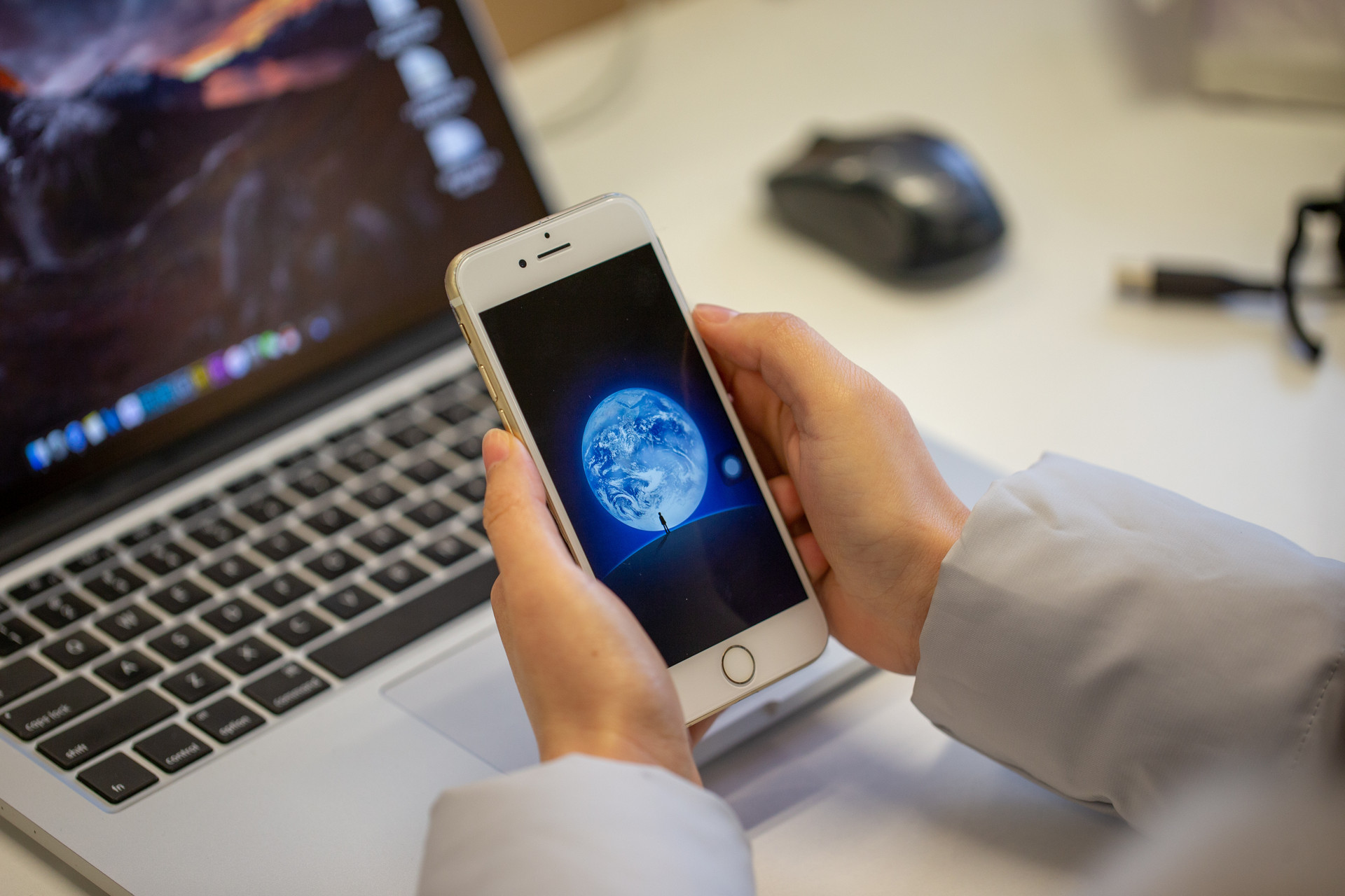 请屏蔽朋友圈点赞，但不回复你微信的人：保持边界，一种高级自觉