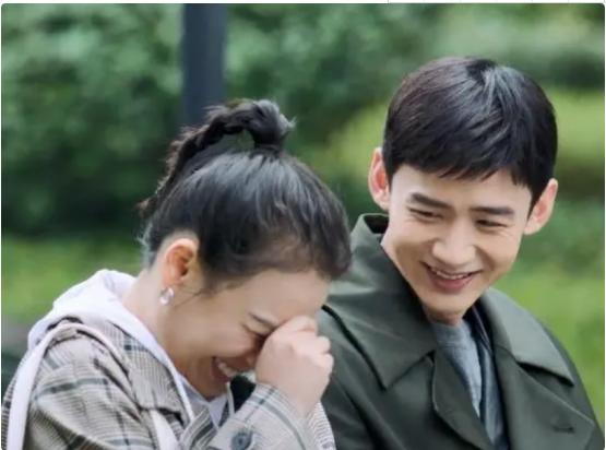 演员笑场却成了经典,演员笑场却产生了经典片段