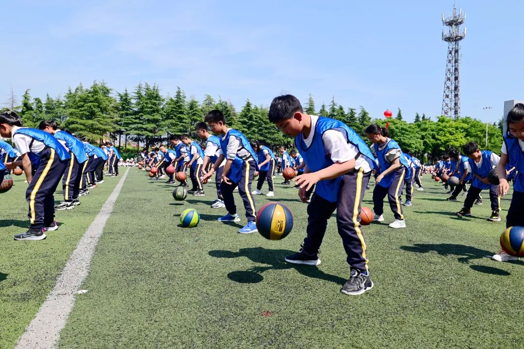 泰州中小学足球联赛,泰州智堡实验学校校运会接力赛