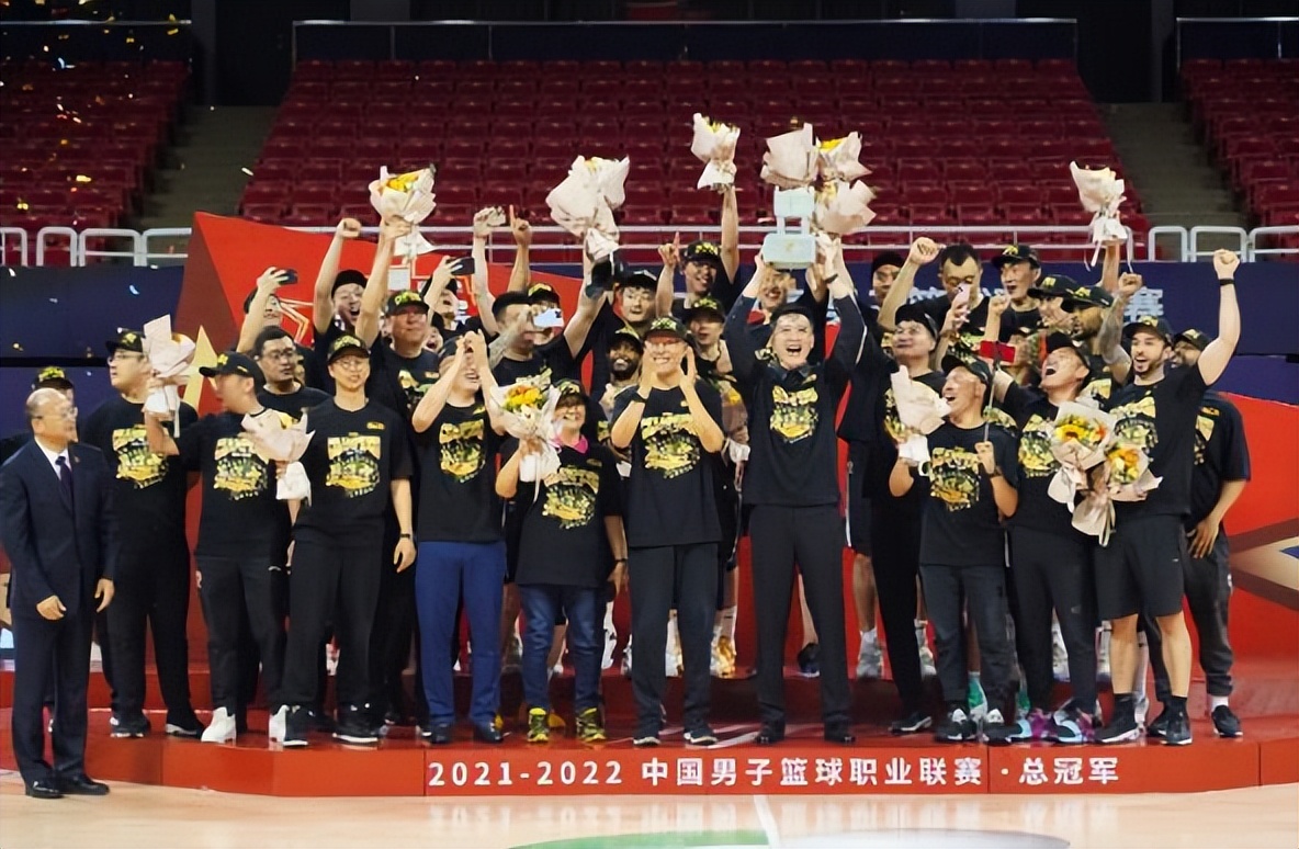 建功新时代奋斗新征程篮球比赛,奋进新征程非凡十年陕西