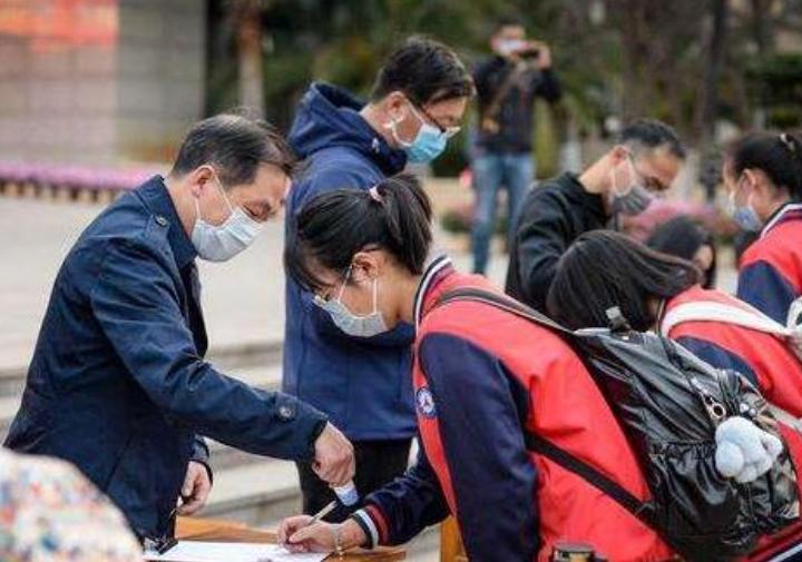 让孩子学习自律家长该怎样做,怎样把孩子培养成一个自律的人