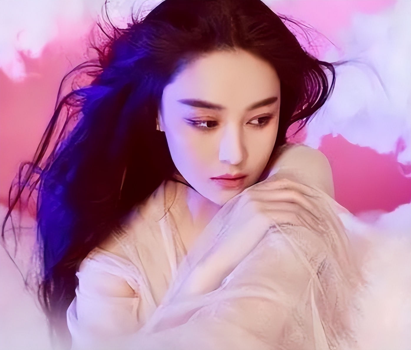 张馨予一手烂牌打出王炸的水平,张馨予一手烂牌打王炸