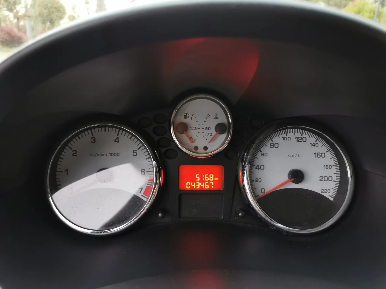 十年的手动标致207值得购买吗,19万公里标致207