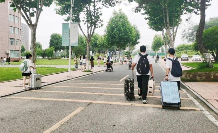 湖北省内好消息,湖北各大学暑假最新通知