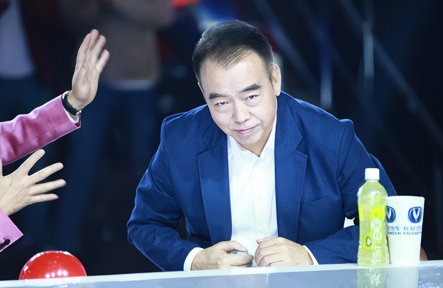 陈凯歌为何弃倪萍选陈红,陈红回应插足陈凯歌与倪萍事件