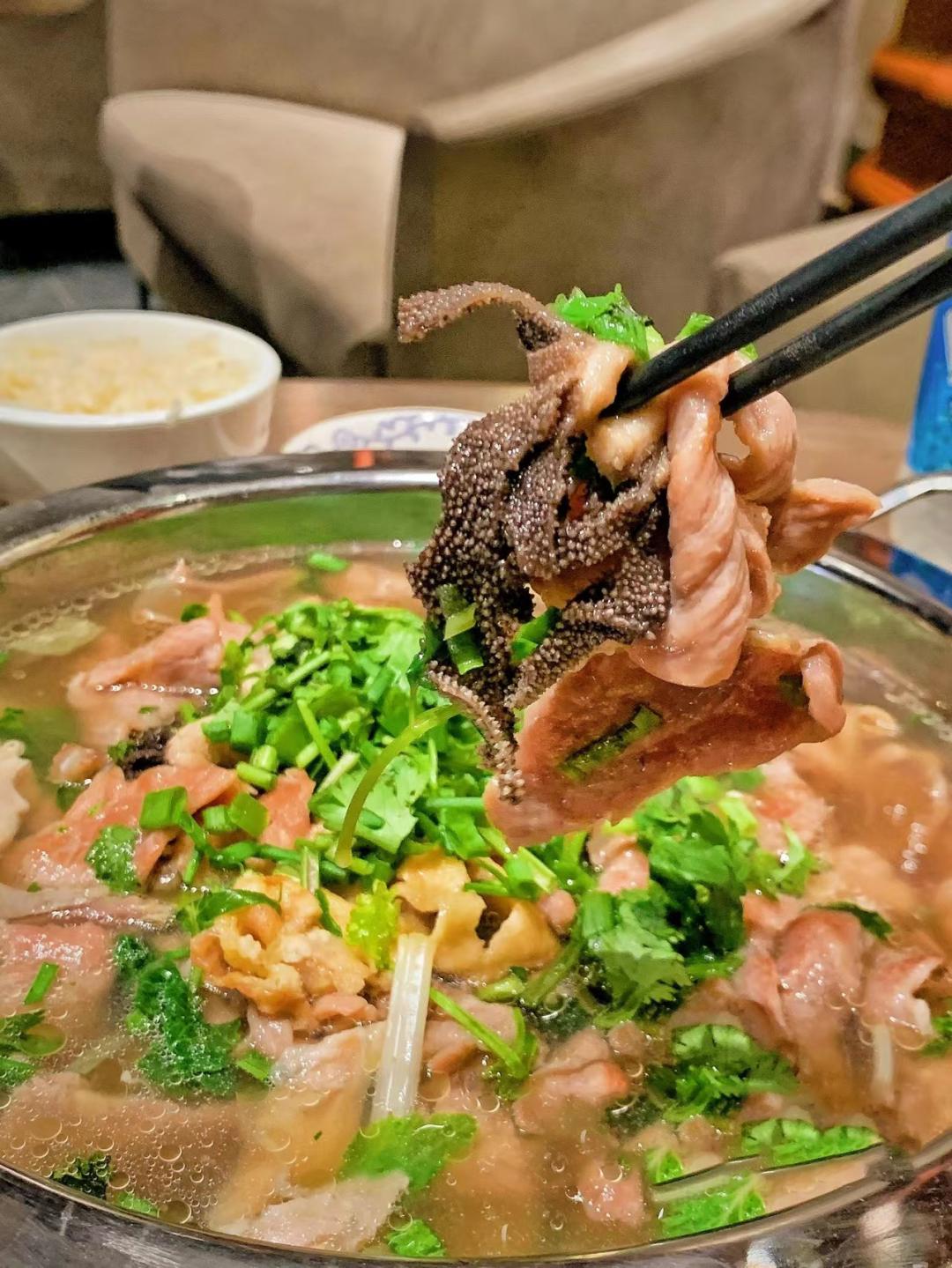 比成都好吃的火锅店,这座小城比杭州撩人美食不输潮汕