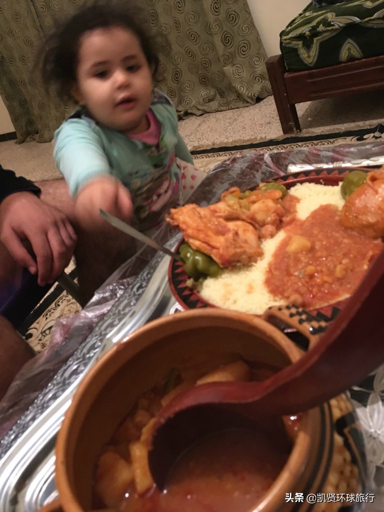 品味撒哈拉的传统食物，沙漠足球，在撒哈拉之港-布萨达（下）