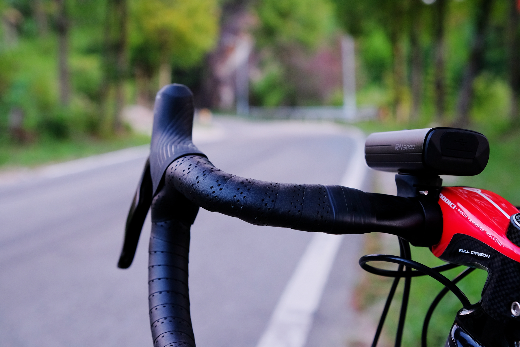 前行的路一片坦途,前行的道路一片光明