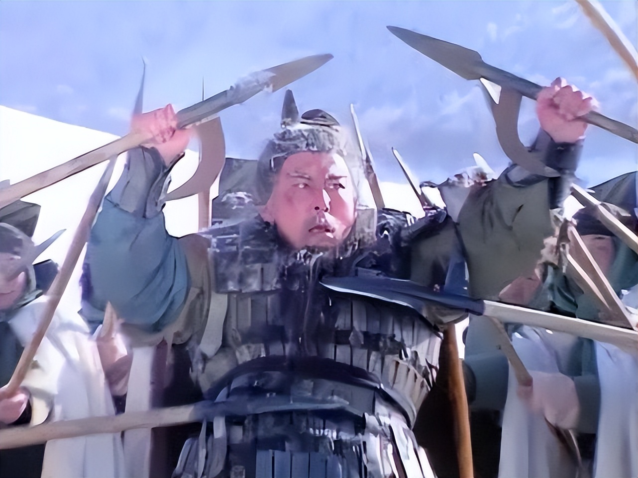 关羽是红脸还是黑脸,搞笑三国关羽的脸为什么红