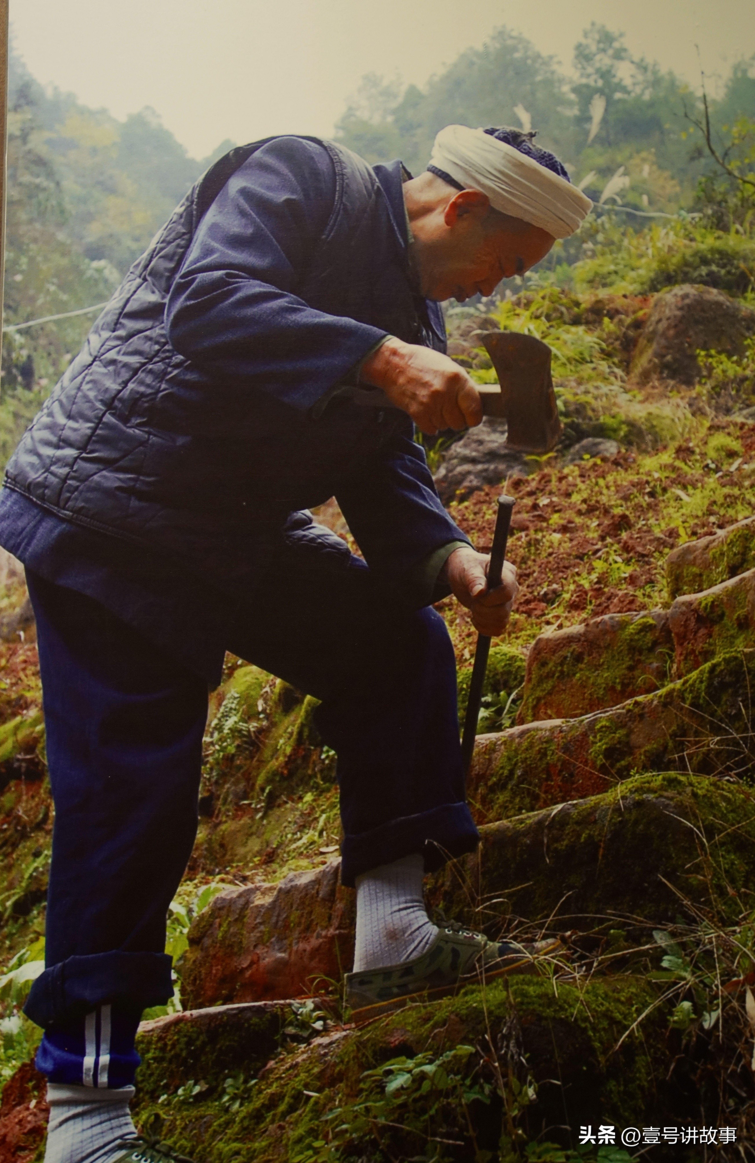 19岁小伙带29岁女子隐居深山50年,19岁小伙带29岁寡妇藏在深山50年
