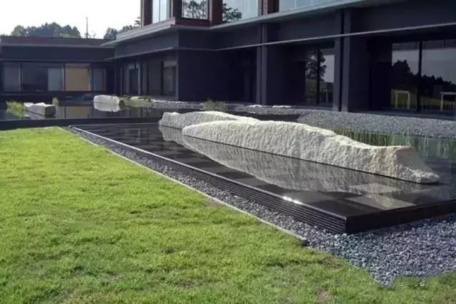 大山里捡回来的石头,大山里的石头块