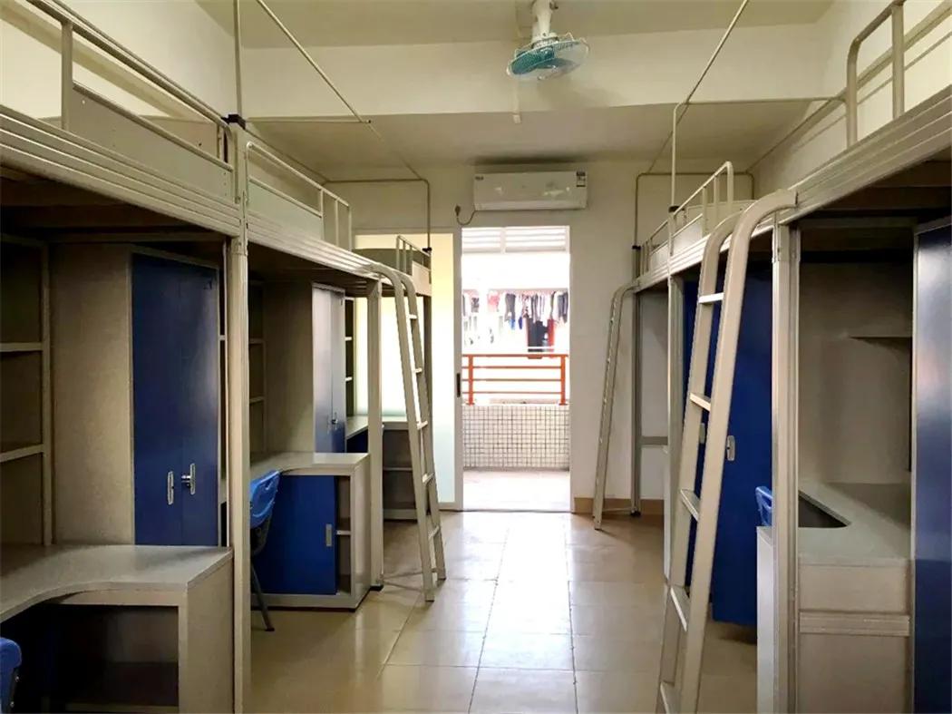 大学宿舍是四人间的宿舍有哪些,哪个大学宿舍四人间最好