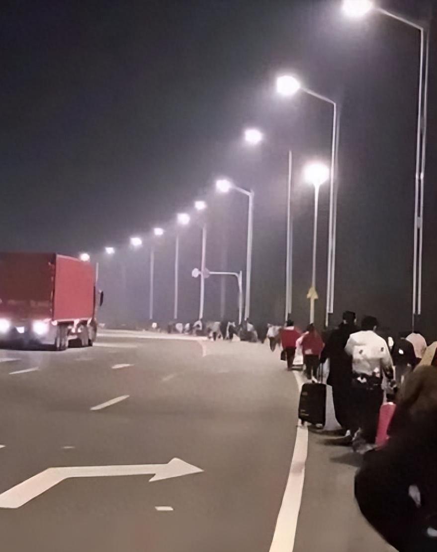 郑州富士康和深圳富士康,郑州富士康到底是怎么回事