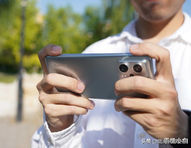 小米手机目前最值得入手的一款是,目前小米手机最值得买的一款