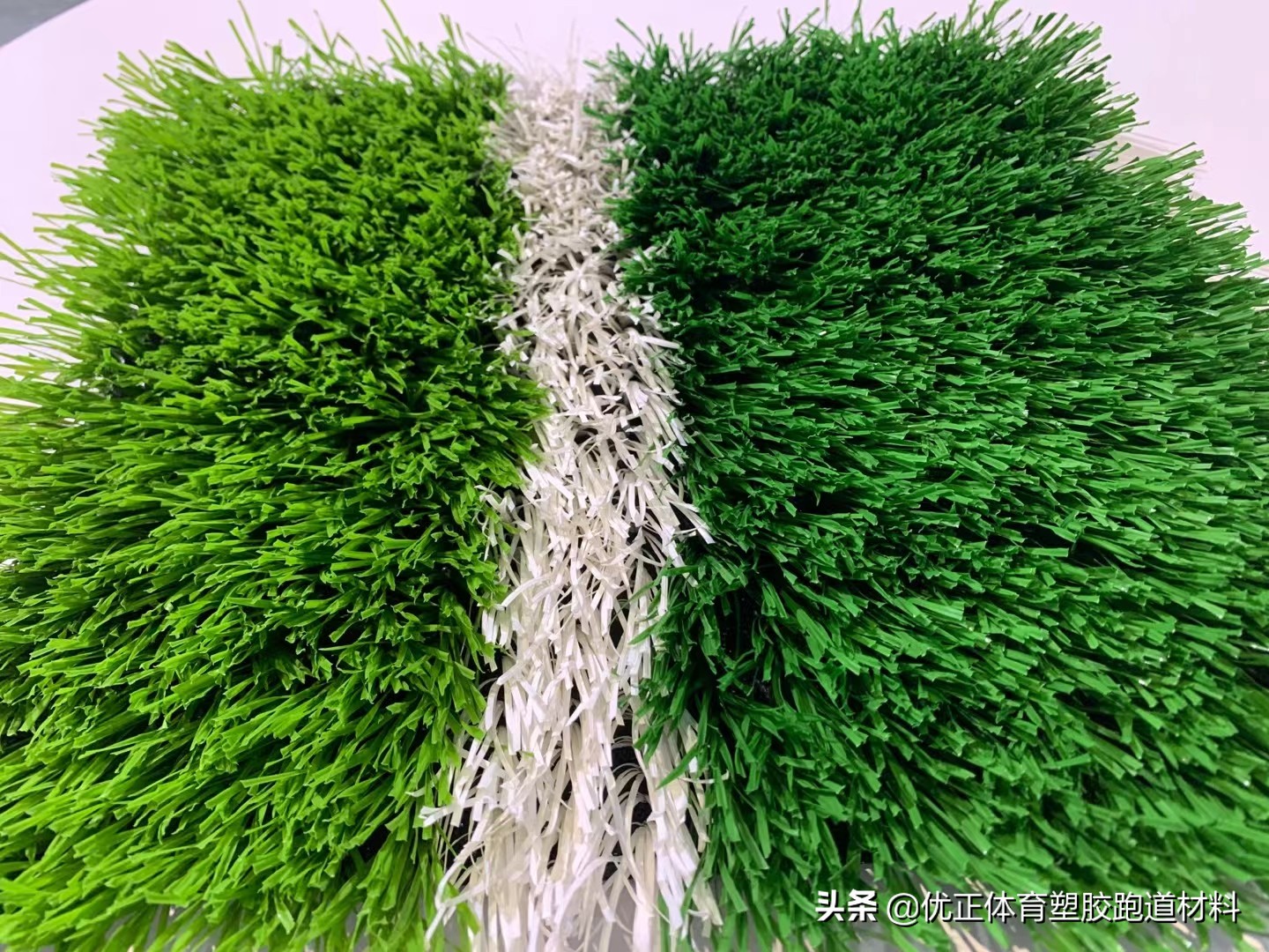 人造草坪足球场草坪价格,人造草坪足球场报价多少钱一平方