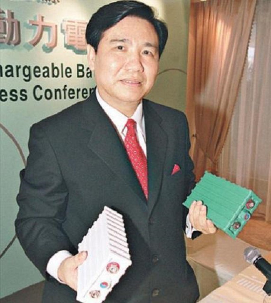 向美国捐钱的钟馨稼现状如何,钟馨稼给美国捐款