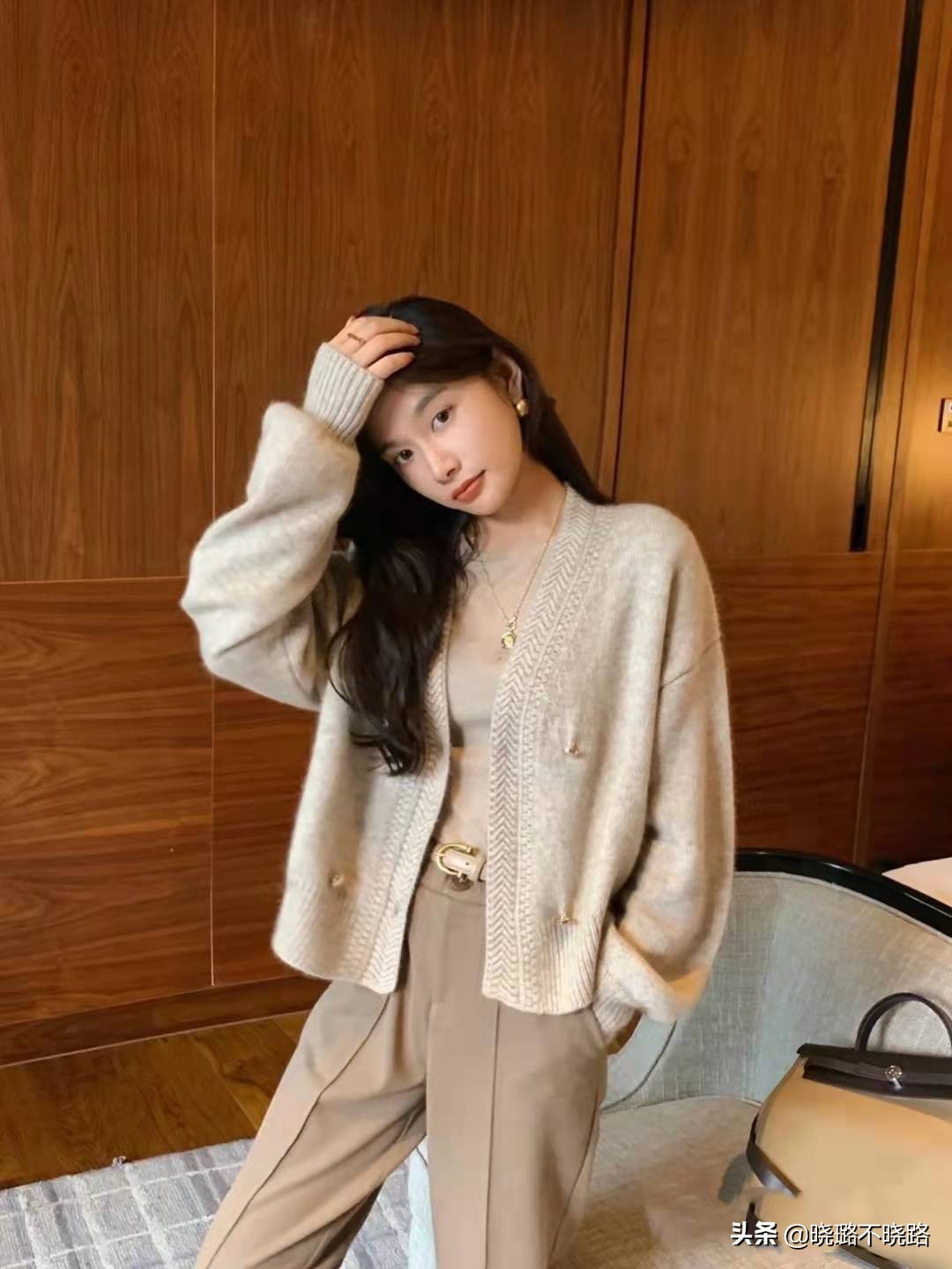 阔腿裤和直筒裤哪个比较显瘦,阔腿裤和直筒裤哪一种更显高显瘦