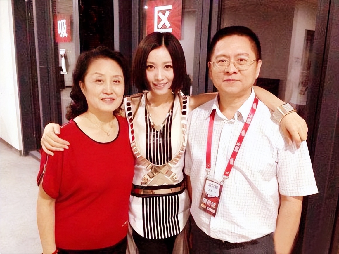 青歌赛7位冠军全部销声匿迹,最后一届青歌赛民族唱法冠军