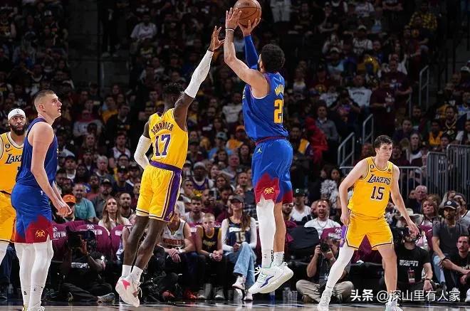 联盟最强中锋对决约基奇浓眉,联盟最强中锋集锦