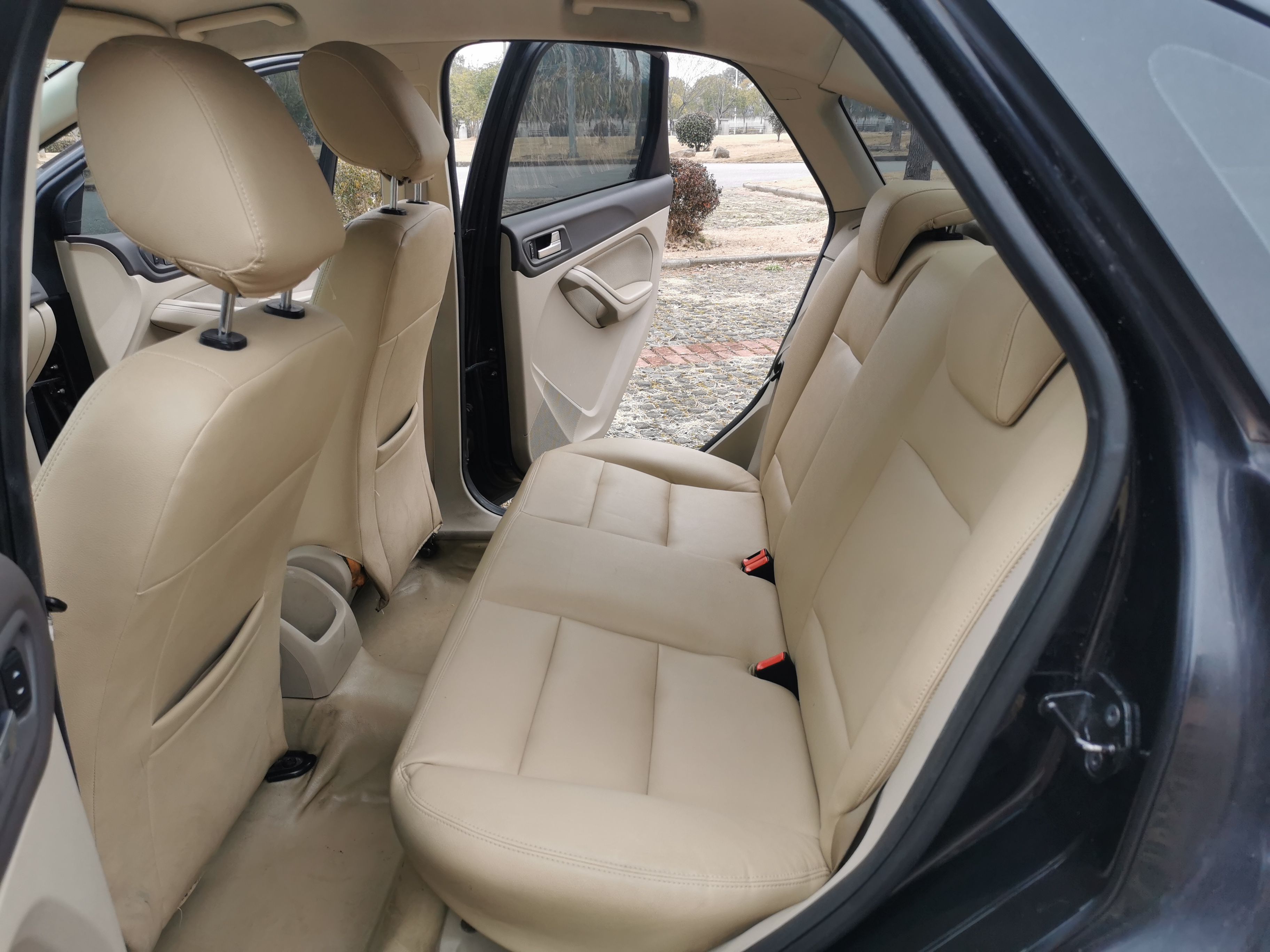 一万多新款福克斯,一万多福特福克斯自动挡