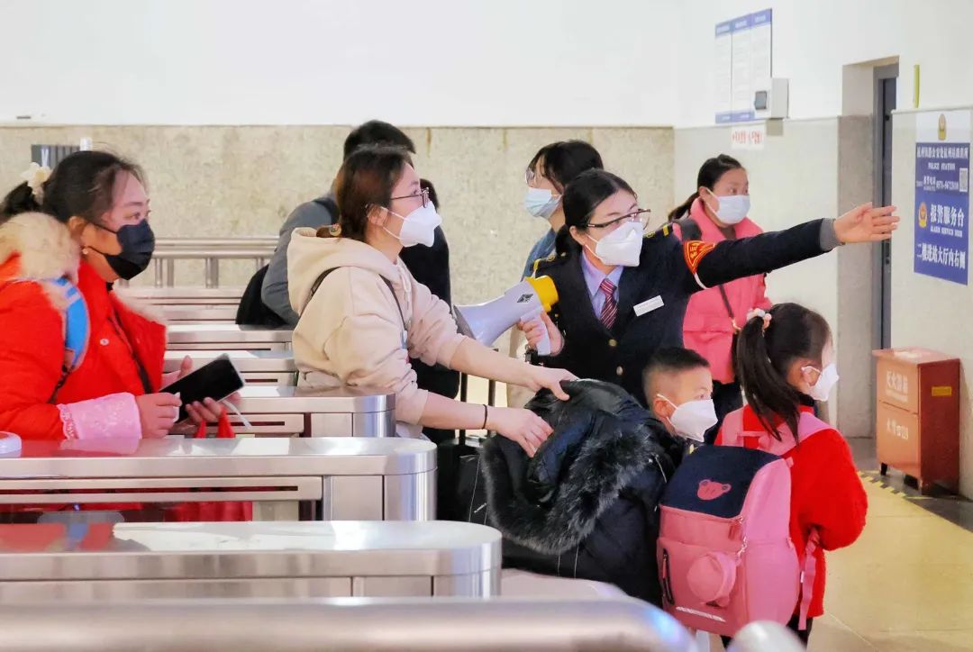 买火车票的流程详解,买火车票都有什么注意事项