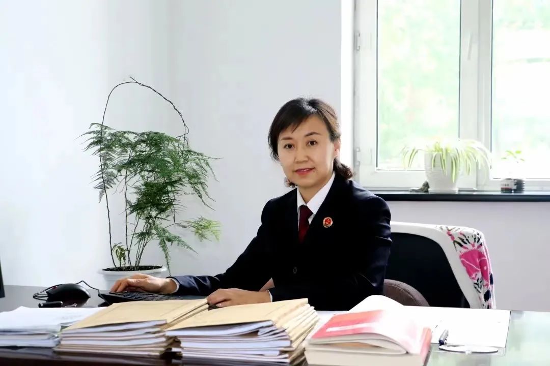 发扬工匠精神永葆“劳模”本色——同江市人民检察院李明被授予“黑龙江劳动模范”称号