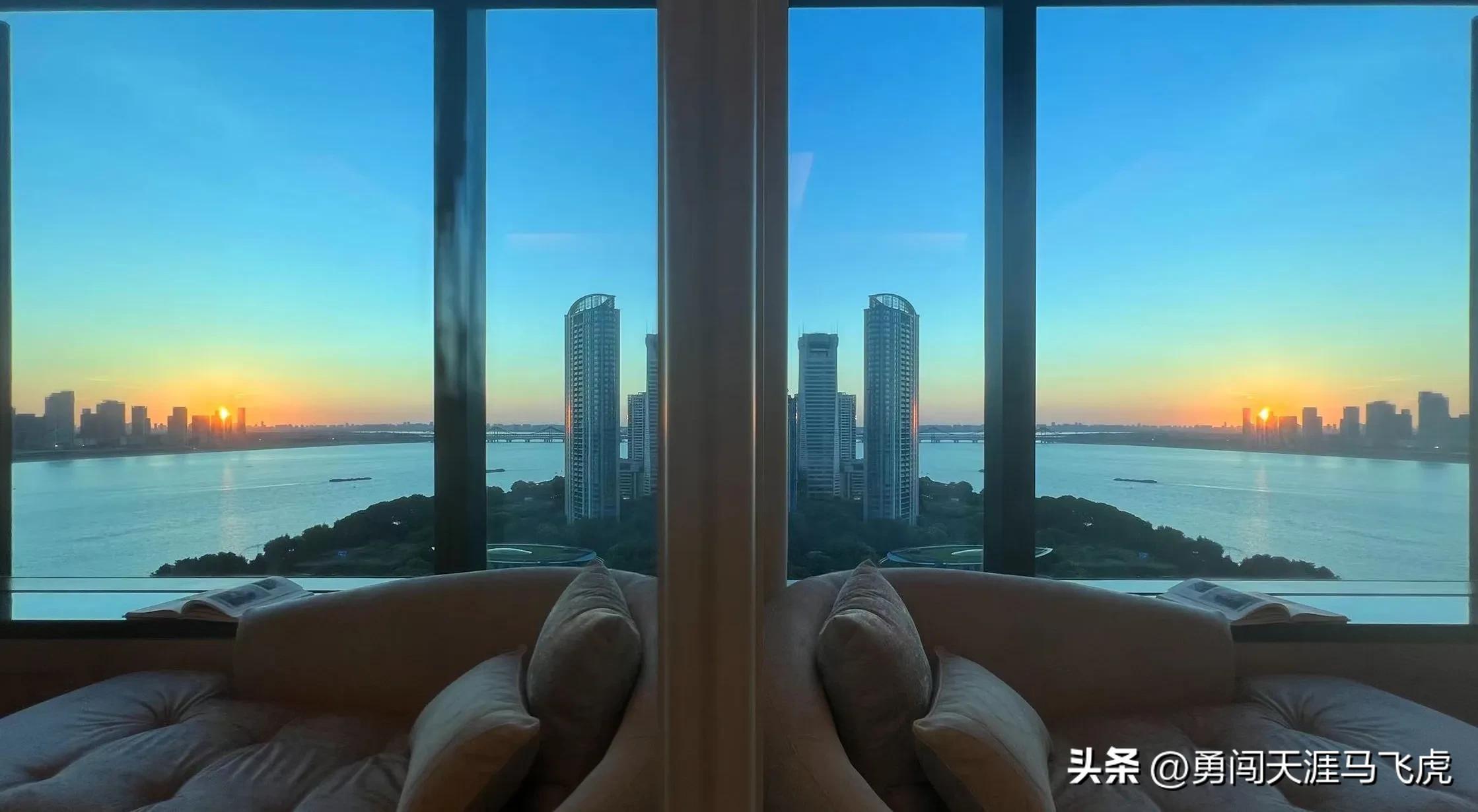 钱塘为伴同君悦日出江花似火红——东方君悦江河汇景观公寓