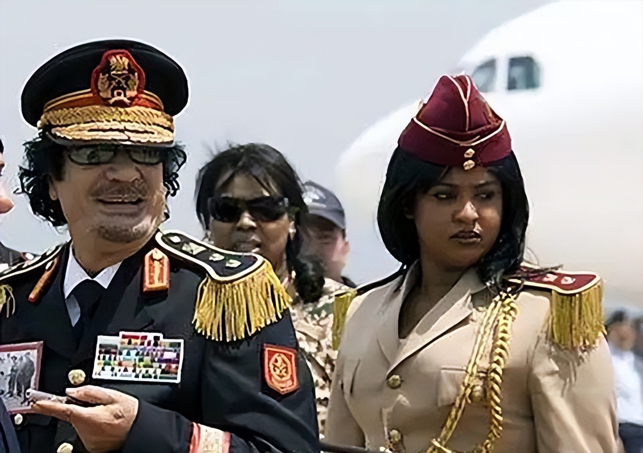 舞女曝光与卡扎菲三儿子情史：睡在一张床只接吻，其它什么也不做