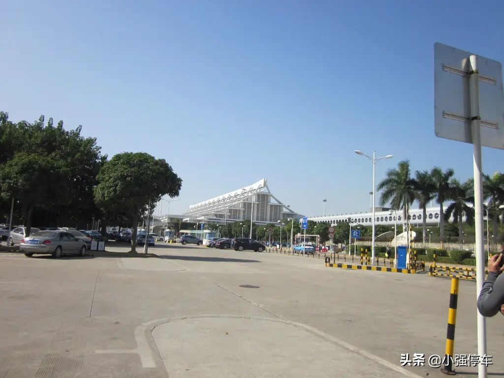 厦门高崎机场附近有免费停车场,厦门高崎机场有免费停车场吗