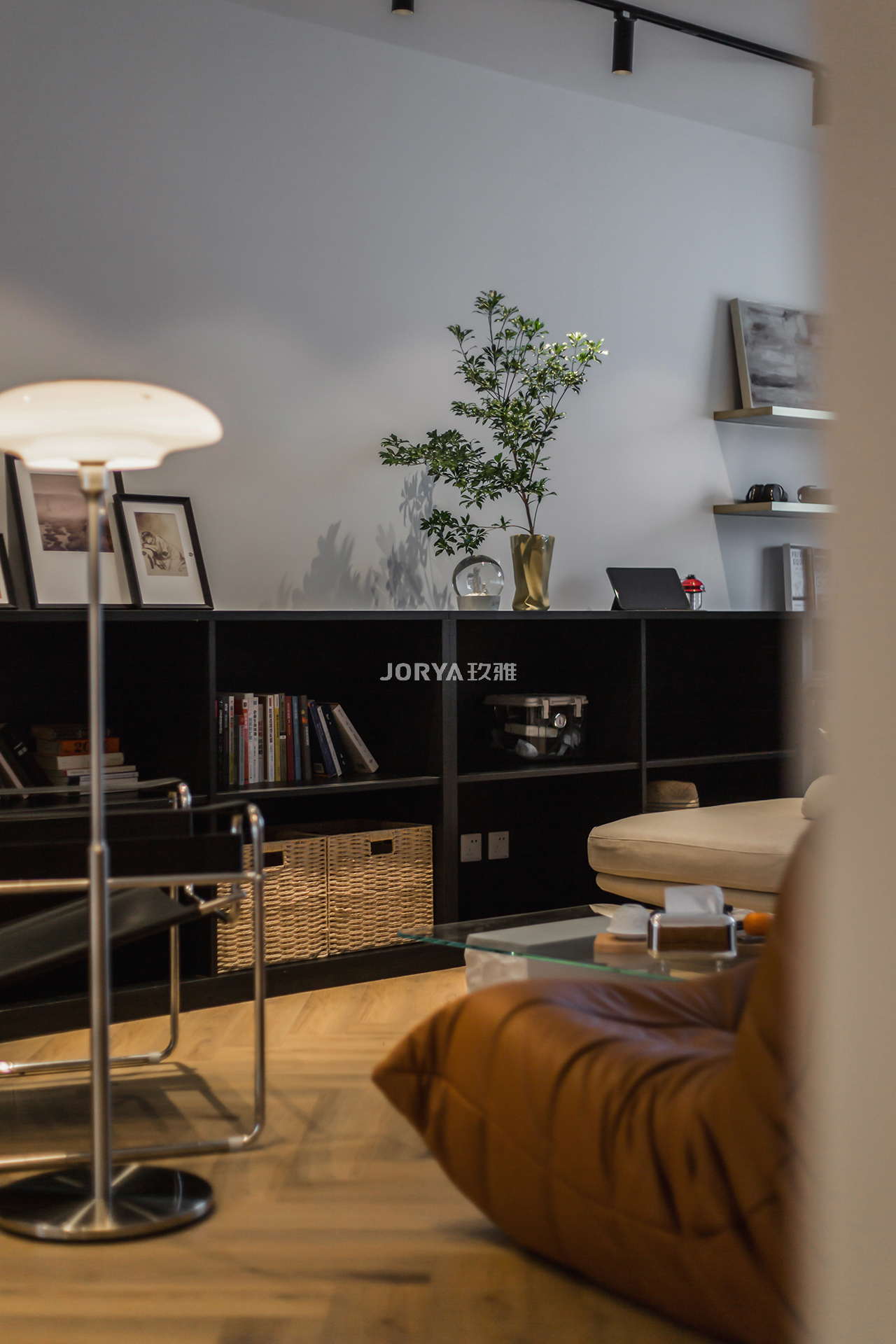 令人眼前一亮的艺术氛围，好像杂志里的家