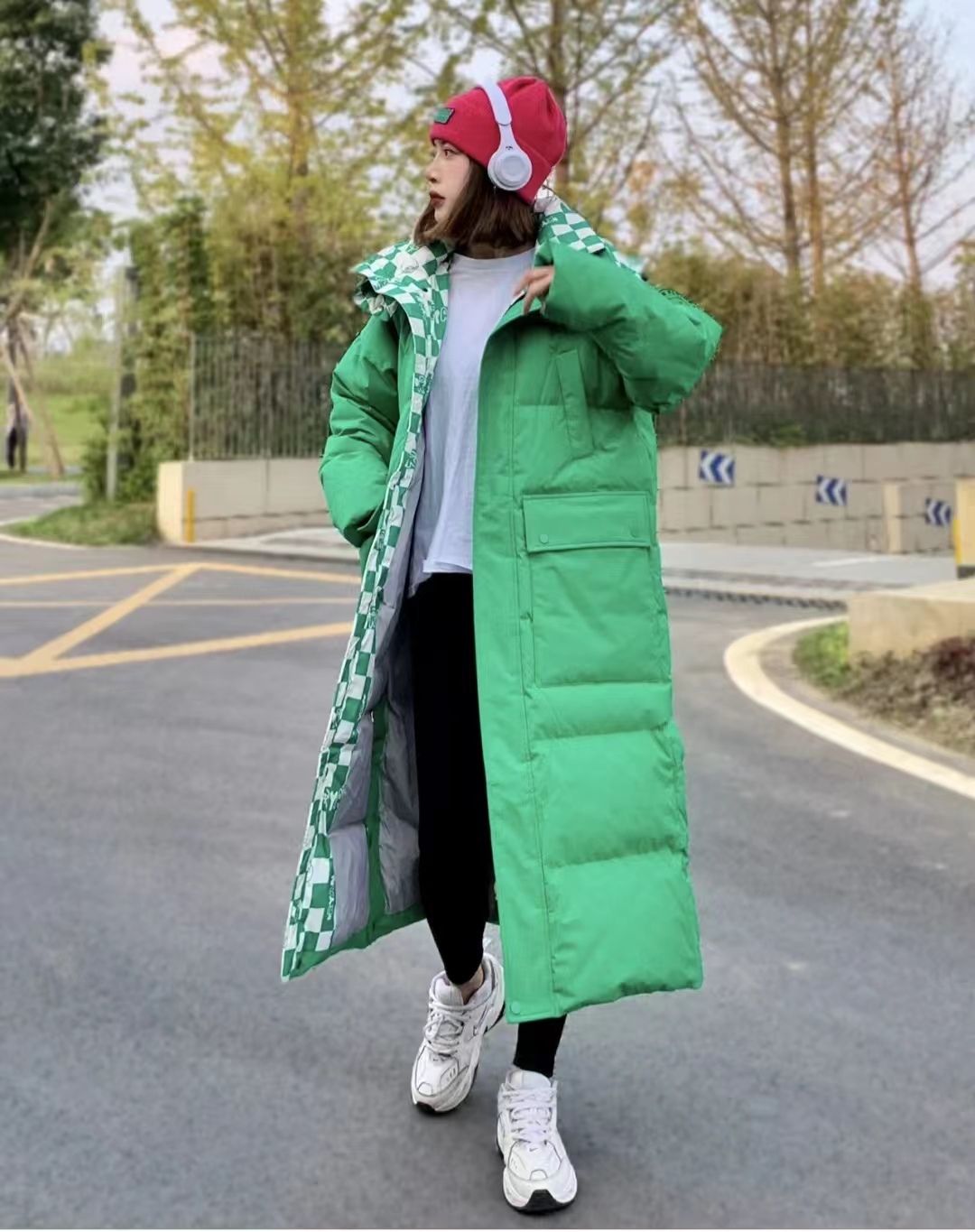 冬季穿什么颜色的羽绒服比较百搭,每个色系都很好看