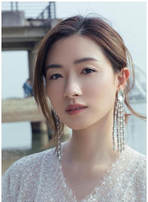 刘流是赵本山徒弟吗,刘流和李金斗同台