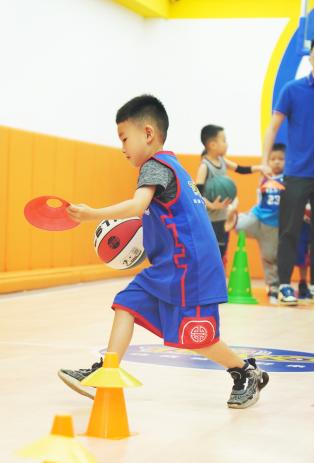 如何给孩子选择合适的运动项目,如何给孩子选择运动项目