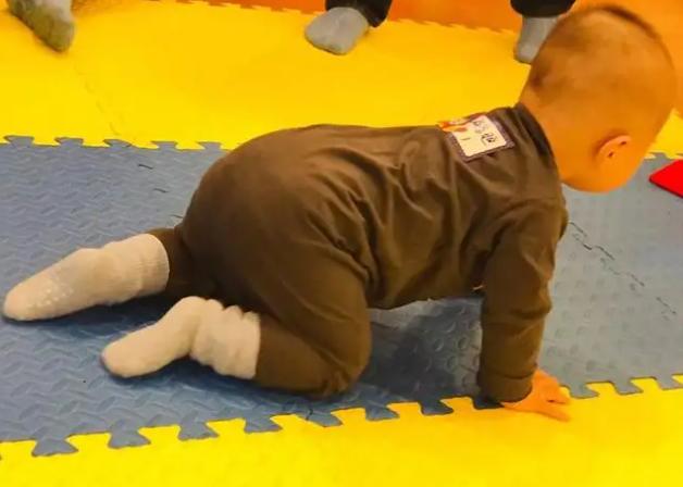 儿童前庭发育注意力不集中,孩子注意力不集中是什么感统失调