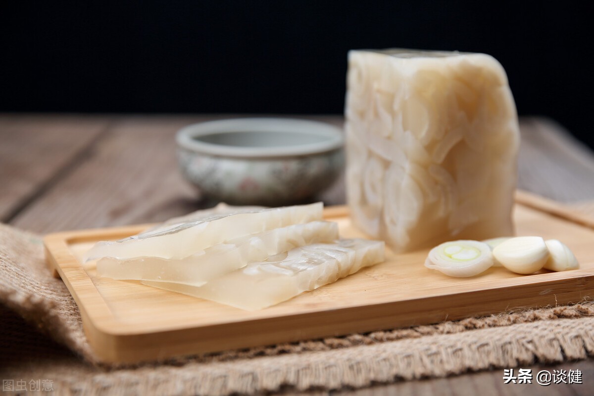 猪皮里的胶原蛋白能被人体吸收吗,猪皮有软化血管之效吗