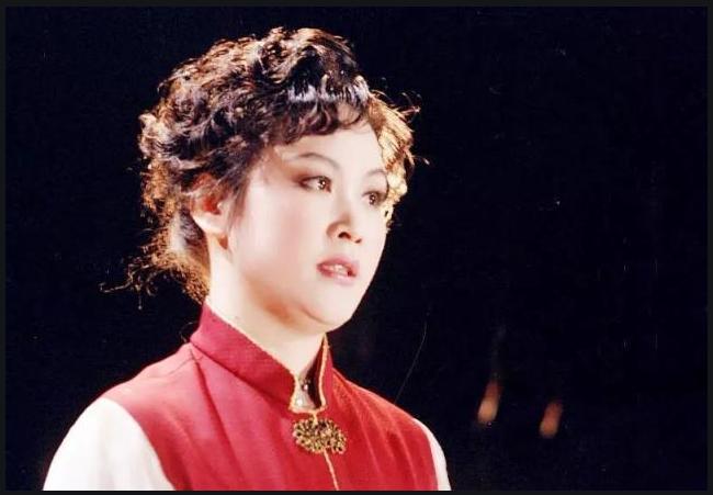 李谷一：辉煌背后的泪水与坎坷，丈夫离世后，她的生活现状怎样？