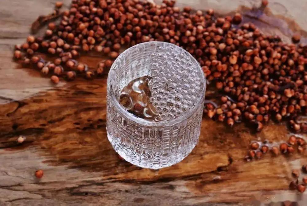 红星二锅头蓝瓶和绿瓶的怎么选,红星二锅头蓝瓶53有一股味道