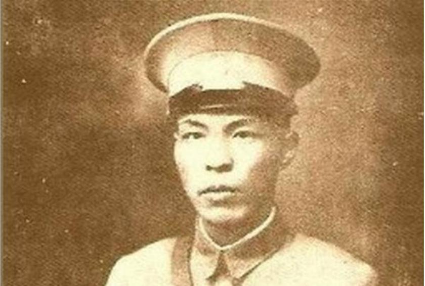 我国领导人都是如何评价蒋介石的?周总理评语中肯,毛主席最精辟