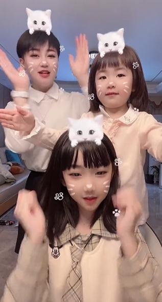 杨树林老婆照片对比,杨树林老婆同台演出