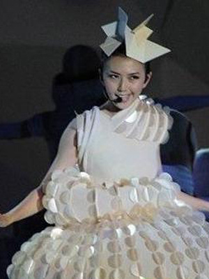 盘点那些发型翻车的搞笑瞬间,女生发型中长发剪发翻车