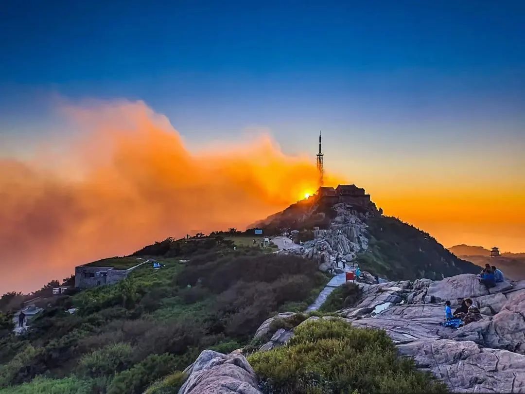 在泰山看黄河,在泰山既看日出又看日落
