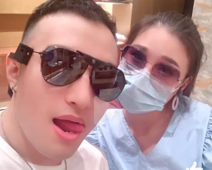 网红田一名骗钱后续,田小丽挪用公款