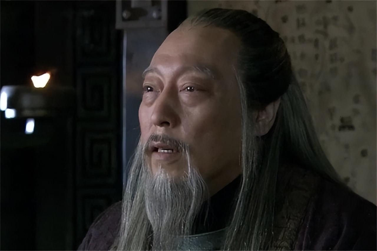 诸葛亮临死后司马懿痛哭,诸葛亮临死前安排谁吓走司马懿