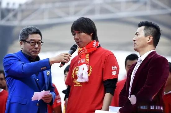 贵州村超都来了哪些大咖,贵州村超的球队能跟国足比吗