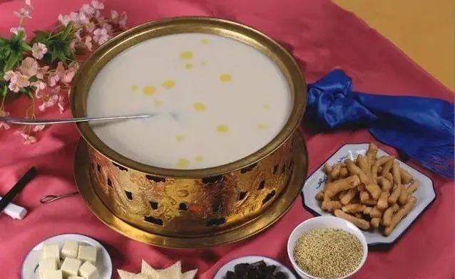 陆羽茶交所分享｜拍蒜何须用刀？这7种黑茶，能拍蒜，还能拍人