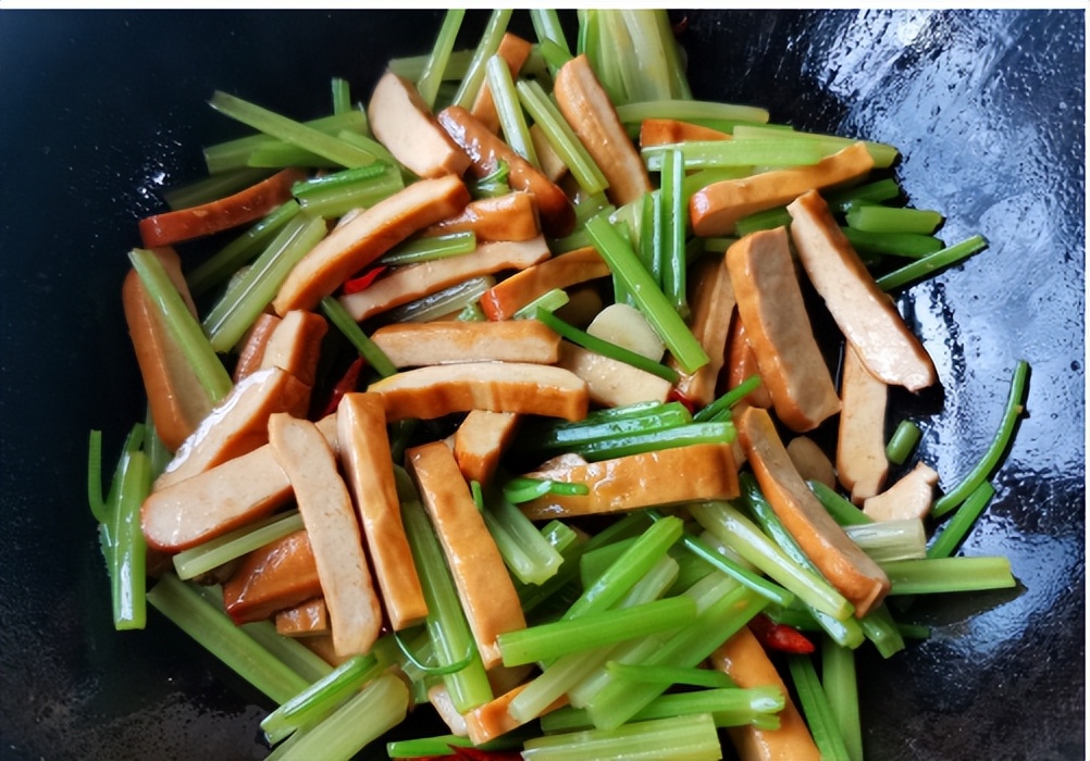 冬季这4种家常菜，建议多吃，养肝下火，助您度过严冬